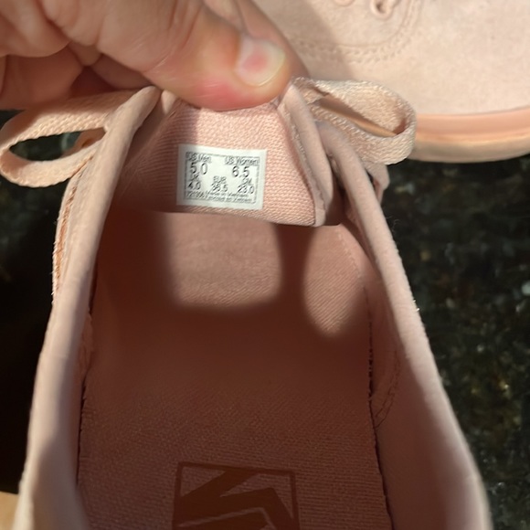Vans pink platform suede gym shoes US 6.5 - Picture 3 of 3